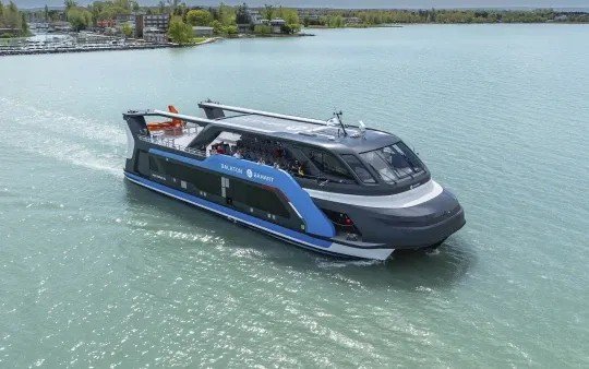 Plázs Hajó Siófok: Elektronikus buli a Balatonon